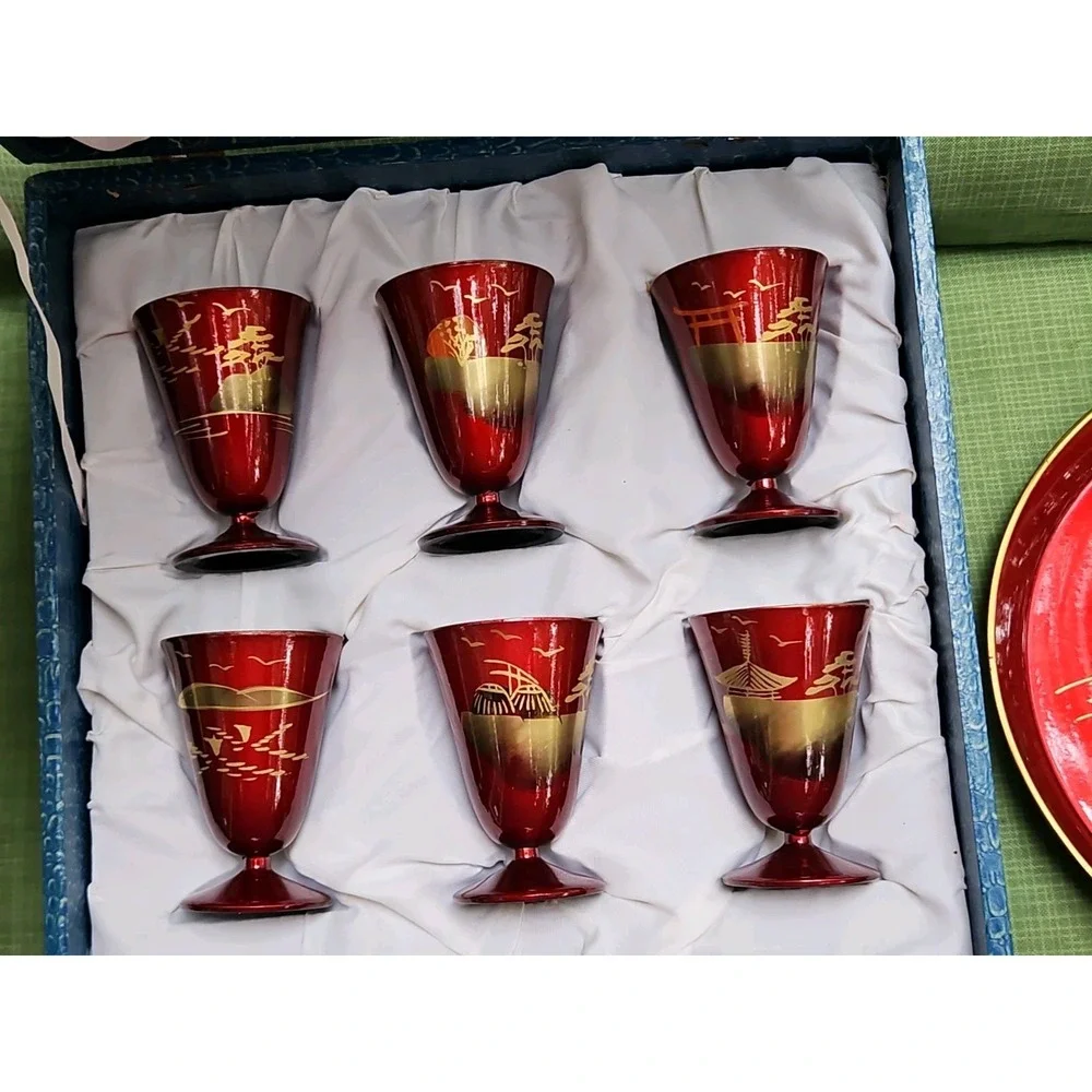 Japanese Aizu Lacquerware Sake Cups Tray Set MT FUJI Red Lacquer Gold Gilt‎ VTG